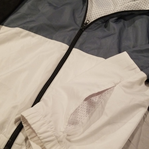 VS PINK Windbreaker Jacket Size XS/S - Picture 4 of 5